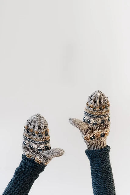 Snowberry Mittens by Pam Allen