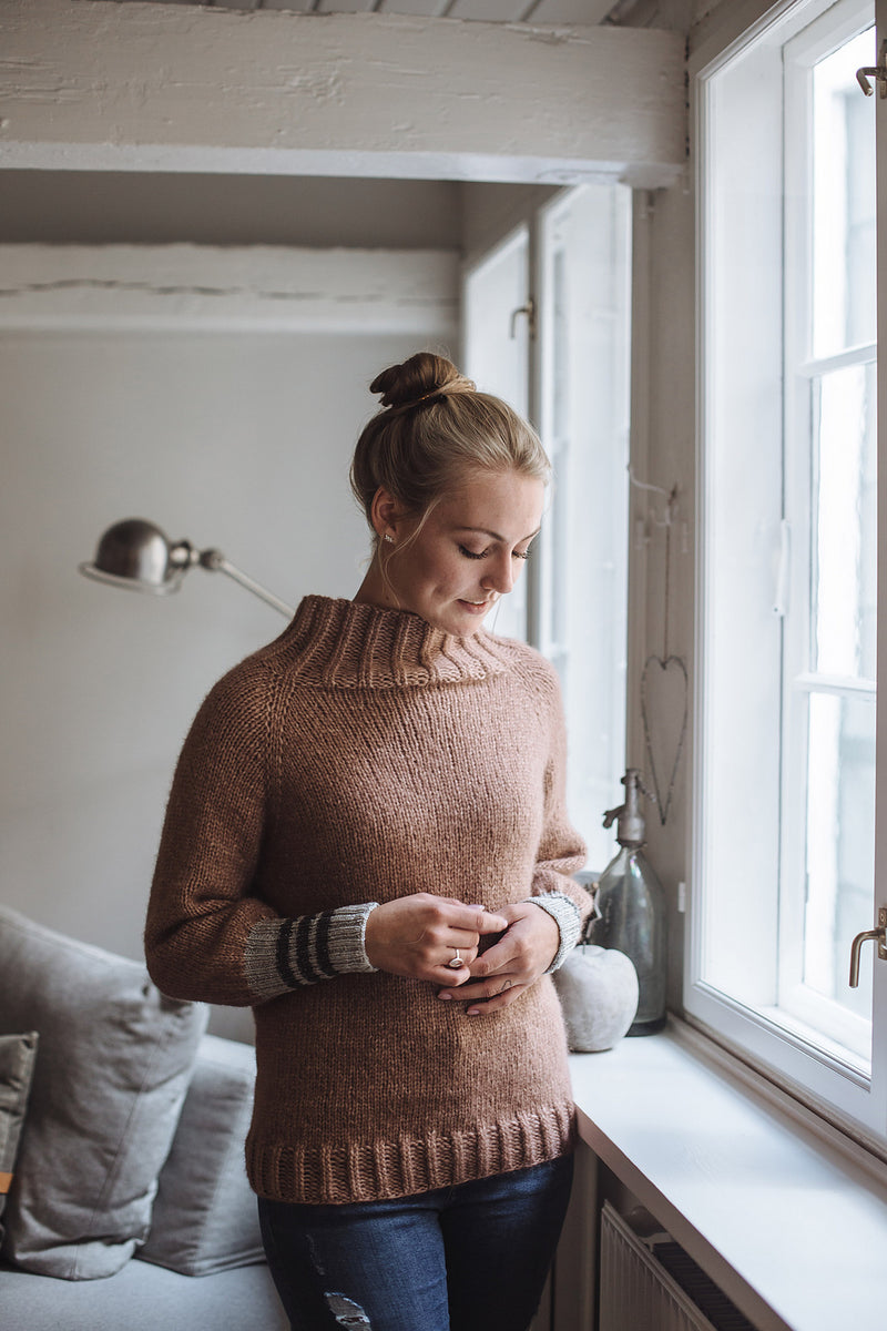 Lines Sweater by Trine Meulengracht