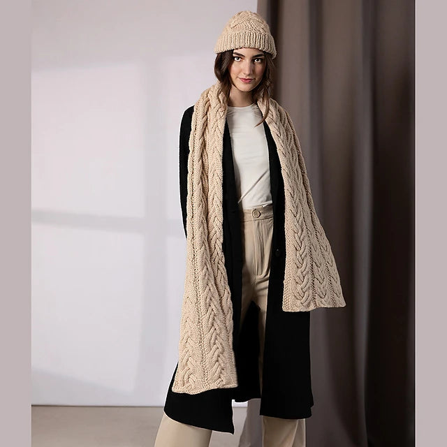 Hat and Scarf Luan by Pascuali Designs