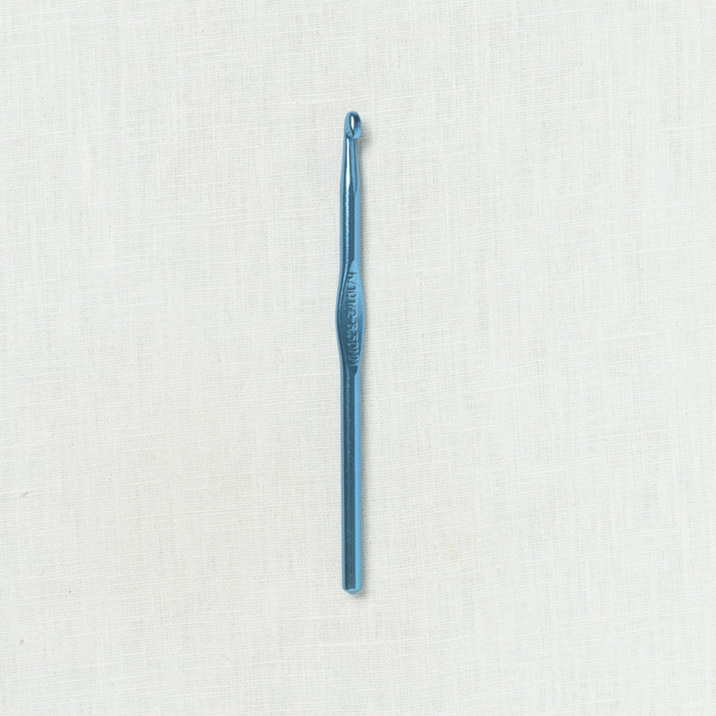 Boye Tapered Throat Anodized Aluminum Crochet Hook Set