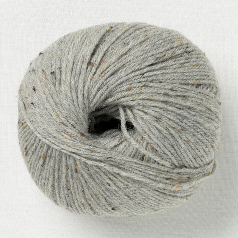 Universal Yarn Deluxe Worsted Superwash Tweed 913 Smoke