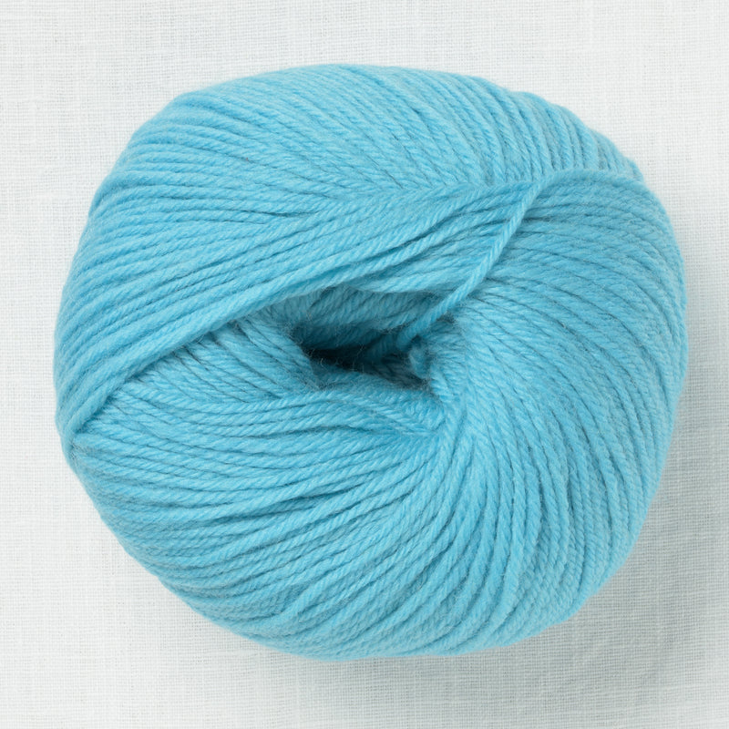 Universal Yarn Deluxe Worsted Superwash 717 Summer Sky