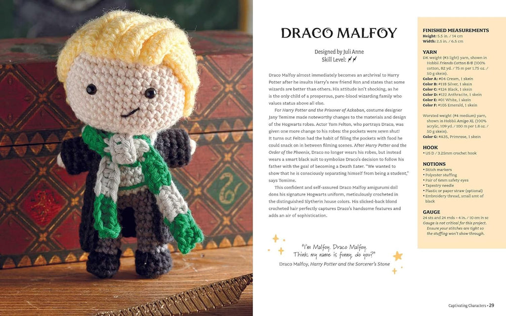 Harry Potter: The Official Book of Crochet Amigurumi by Jody Revenson