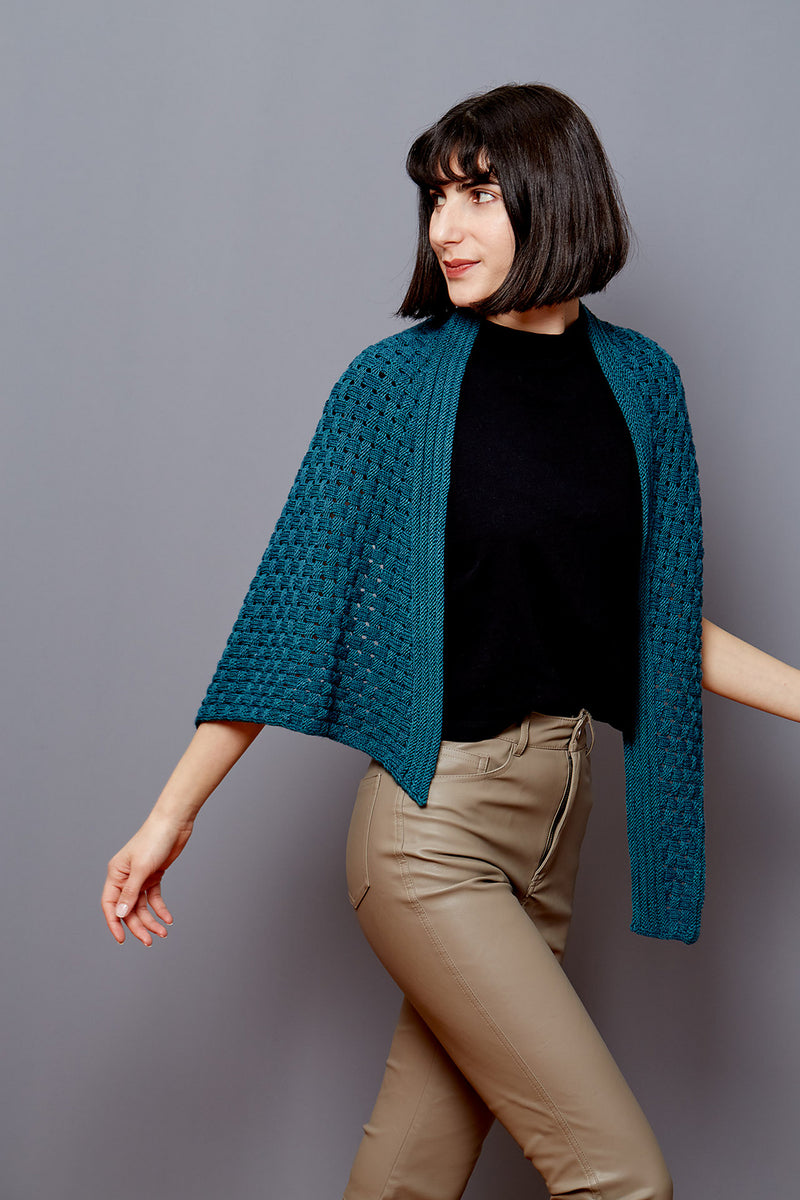 Attabi Shawl by Nina Holubcova