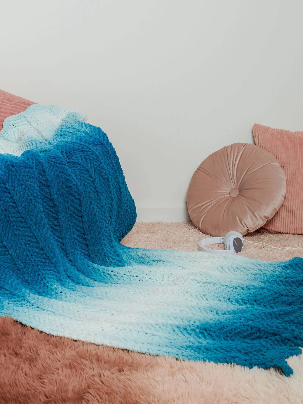 Phasing Slip Stitch Knit Blanket