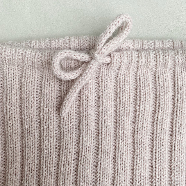 Olive's Ribbed Tights by Pernille Larsen