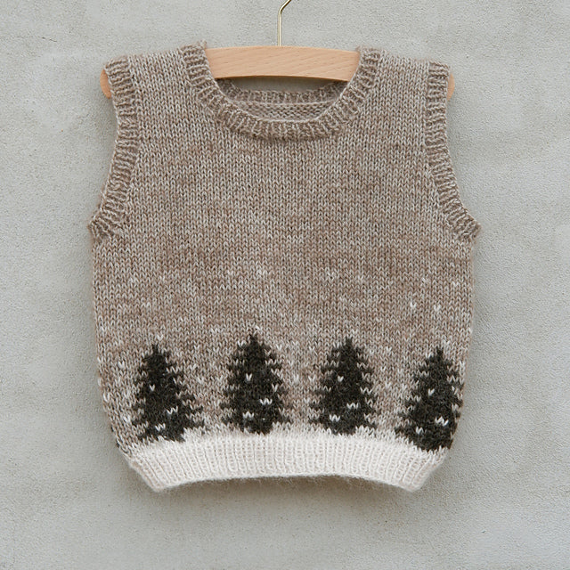 Snow Vest by Pernille Larsen