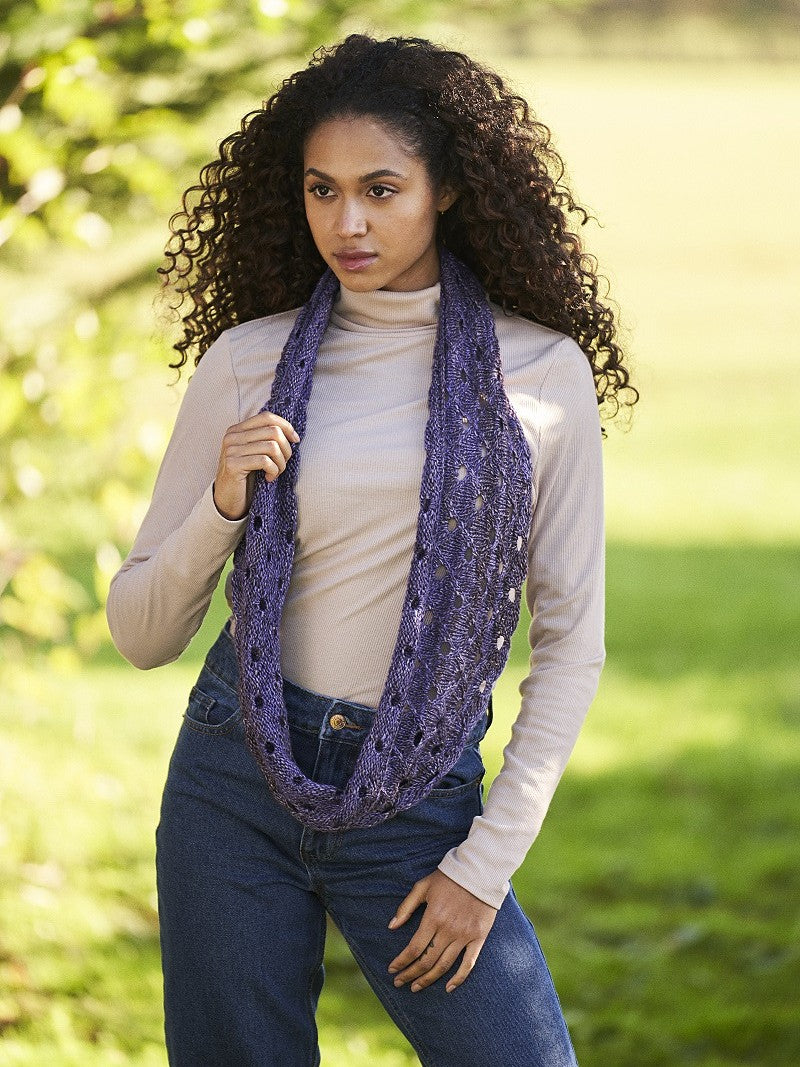 Diamond Dreams Cowl - Double Loop by Susan Ashcroft