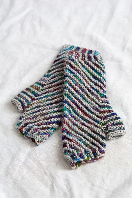 Tabby Mitts by Quinn Reverendo