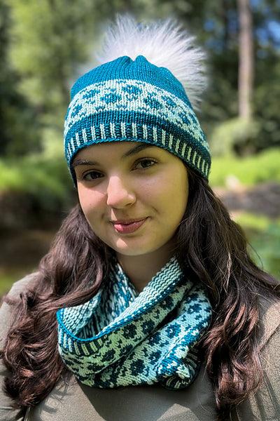 Carbonated Hat & Cowl by Tanis Gray