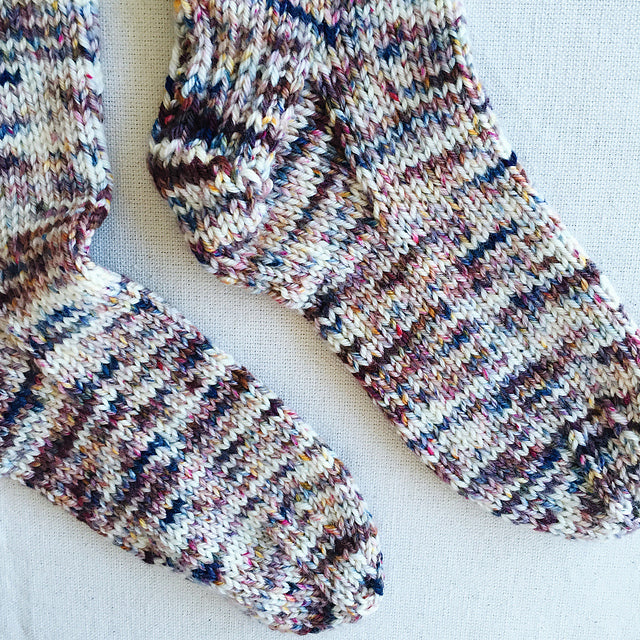 Simple Beginner Socks by Madelinetosh