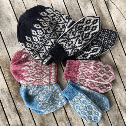 Redd Barna – Hat and Mittens