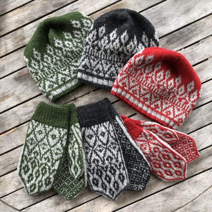 Redd Barna – Hat and Mittens