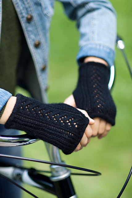 Lace Back Fingerless Gloves by Churchmouse Yarns and Teas