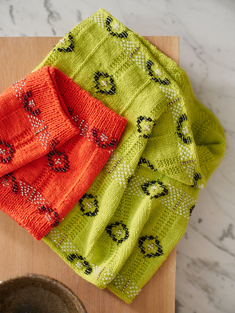 Laine Beaded Colourwork: A Modern Approach to Knitting with Beads by Jeanette Sloan