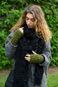 Morris Heights Scarf (Crochet) by Lion Brand Yarn