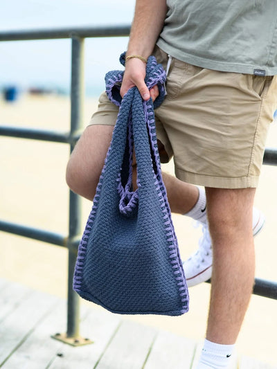 Metro Tote (Knit) by Lion Brand Yarn
