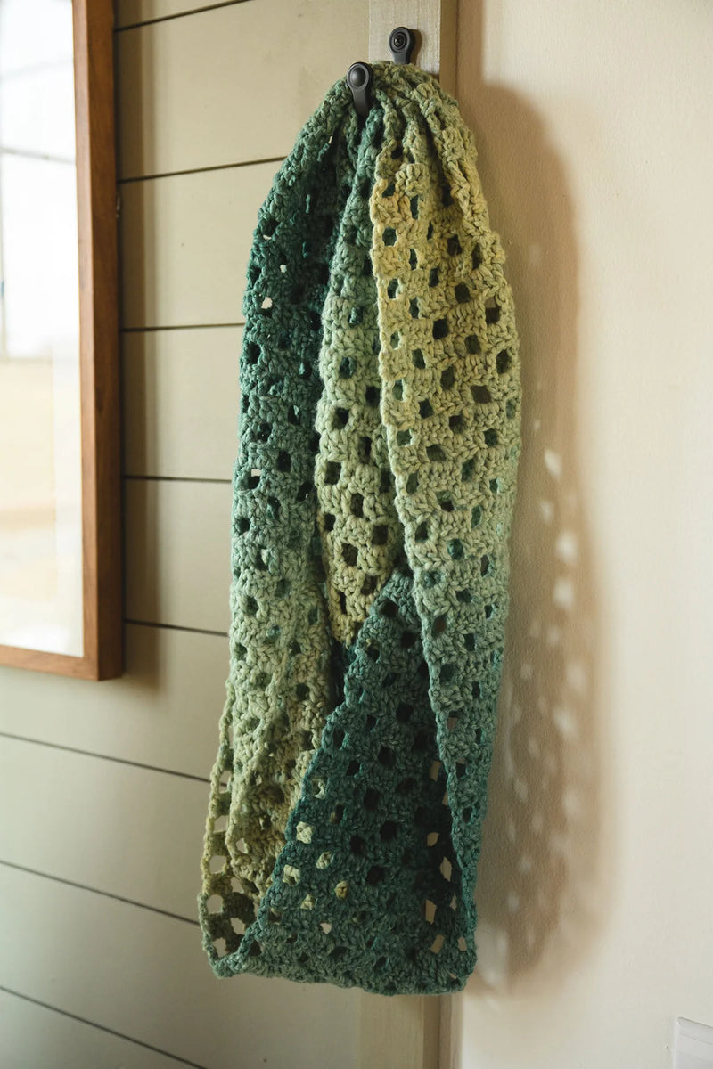 Prince Street Cowl (Crochet) by Lion Brand Yarn
