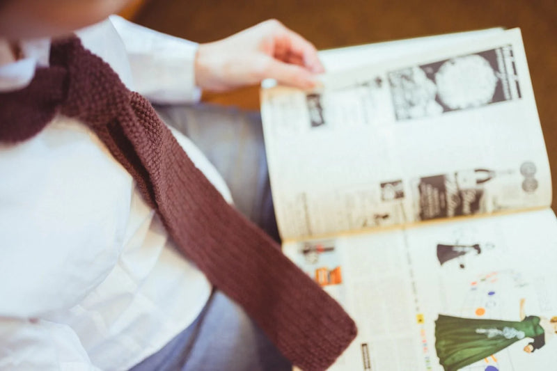 Seed Stitch Tie