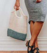 The Tunisian Crochet Handbook: A Beginner's Guide by Toni Lipsey