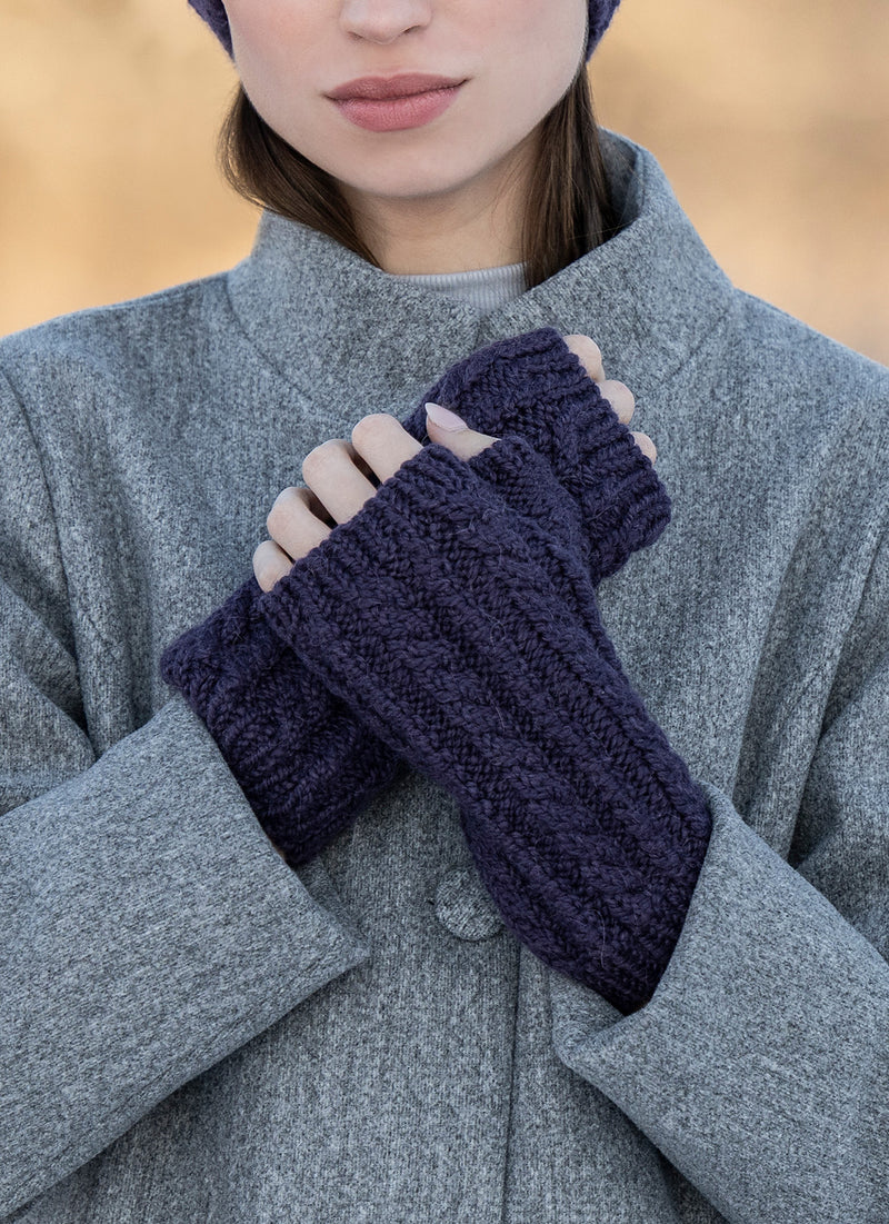 Lyndale Hat & Mitts by Sarah Kenyon