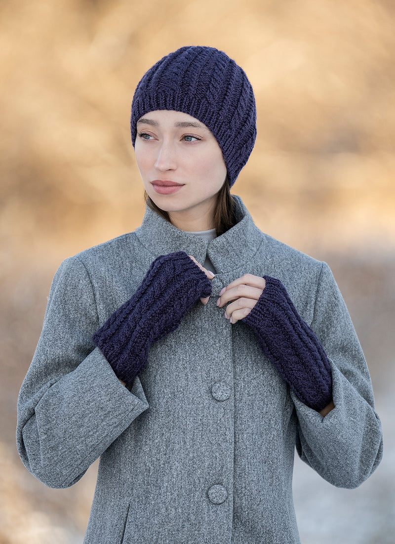 Lyndale Hat & Mitts by Sarah Kenyon