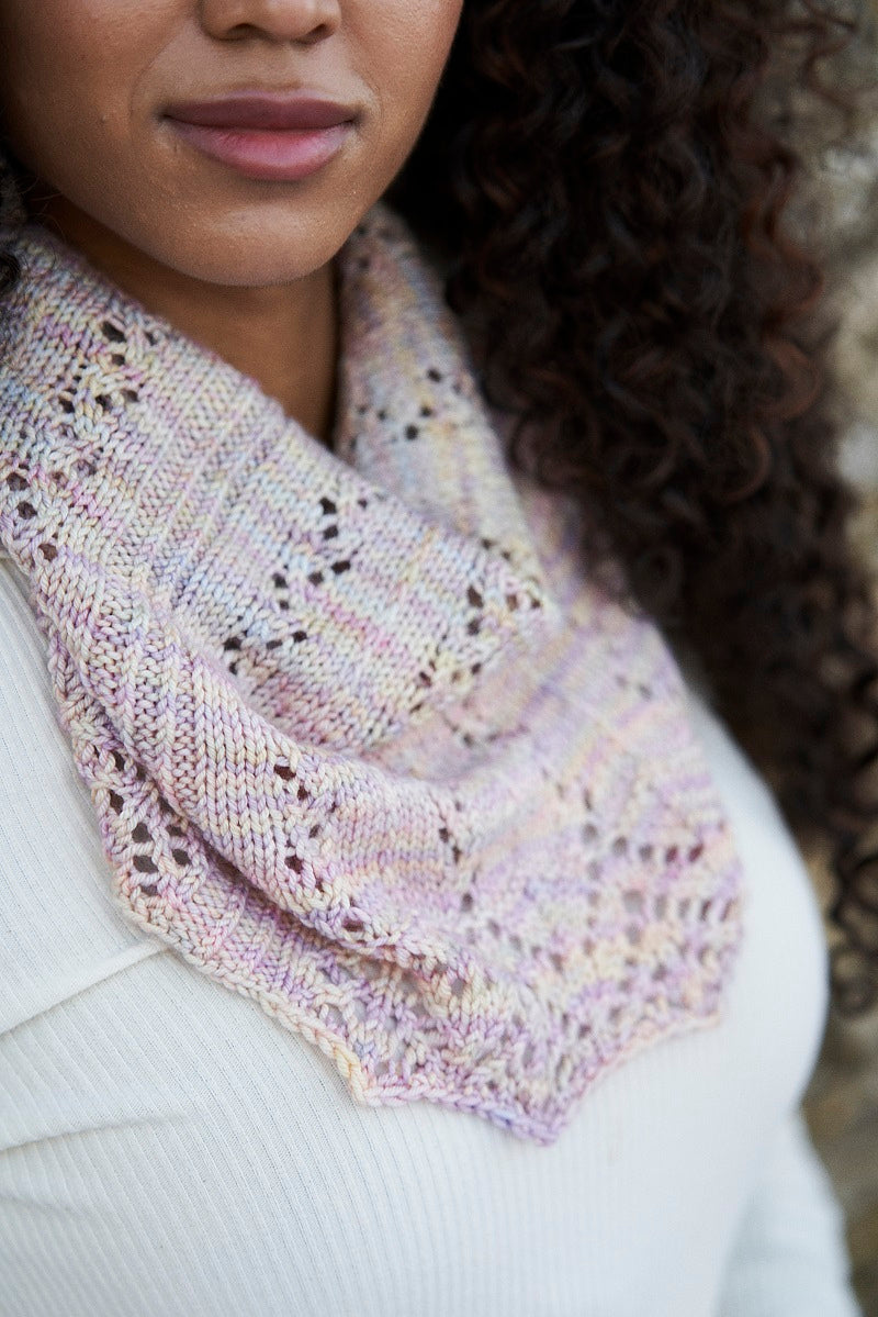 Promenada Street Cowl by Susana Lobos Garcia