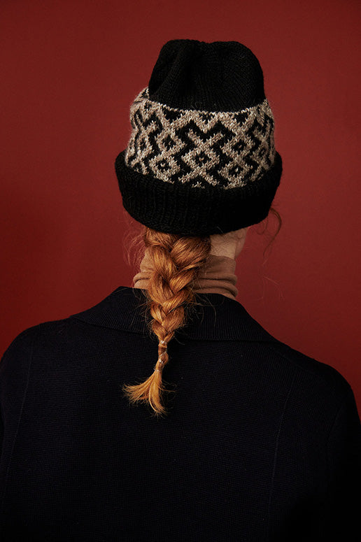 A Knitting Life 2: Out Into the World by Marianne Isager