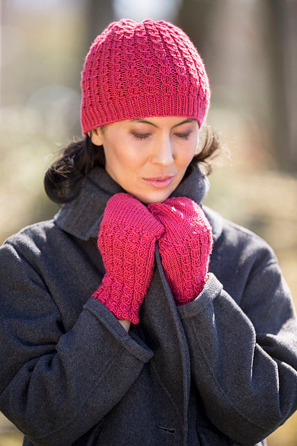 Dexterity Mitts and Hat by Susie Bonell