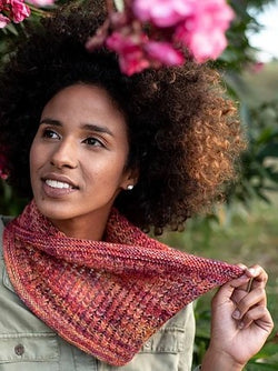 Amaranto Cowl by Kristel Nieves