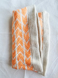 Arrow Cowl by Madelinetosh