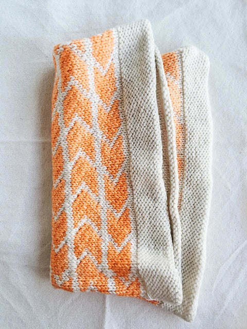 Arrow Cowl by Madelinetosh