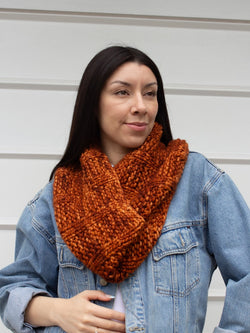 Atardecer Cowl by Florencia Fabró