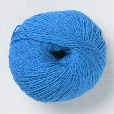 Universal Yarn Deluxe Worsted Superwash 716 Nitrox Blue