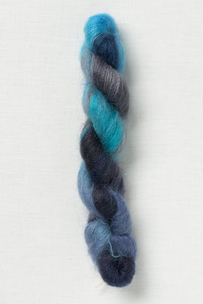 Urth Yarns Bonmoher Moonlight