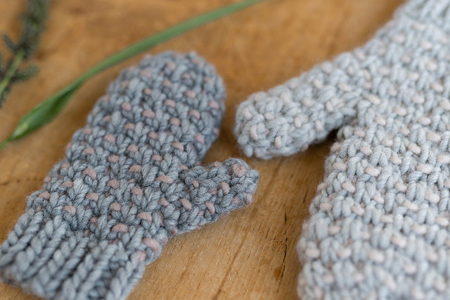 Dot Mittens