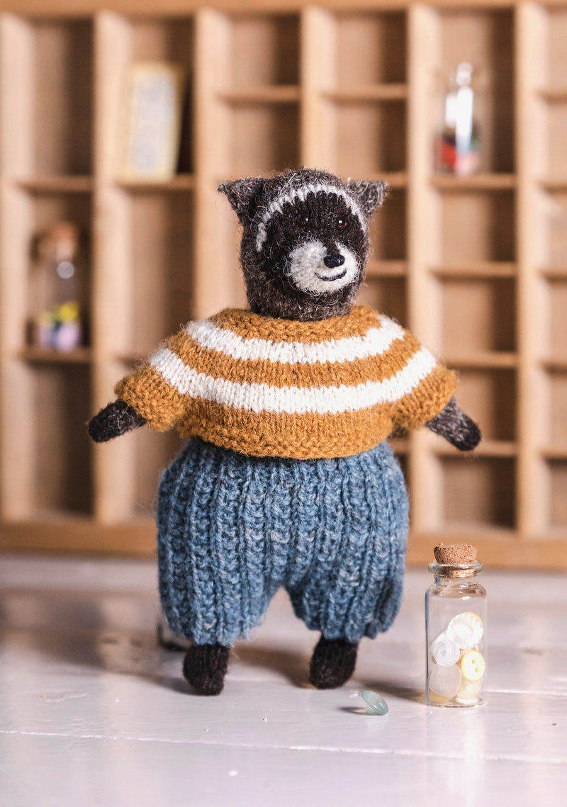 Laine Mouche & Friends: Seamless Toys to Knit & Love by Cinthia Vallet