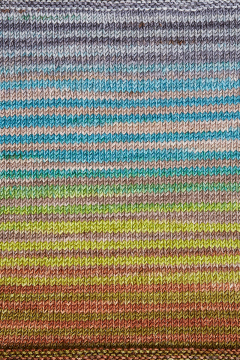 Urth Yarns Uneek Worsted 4030 swatch