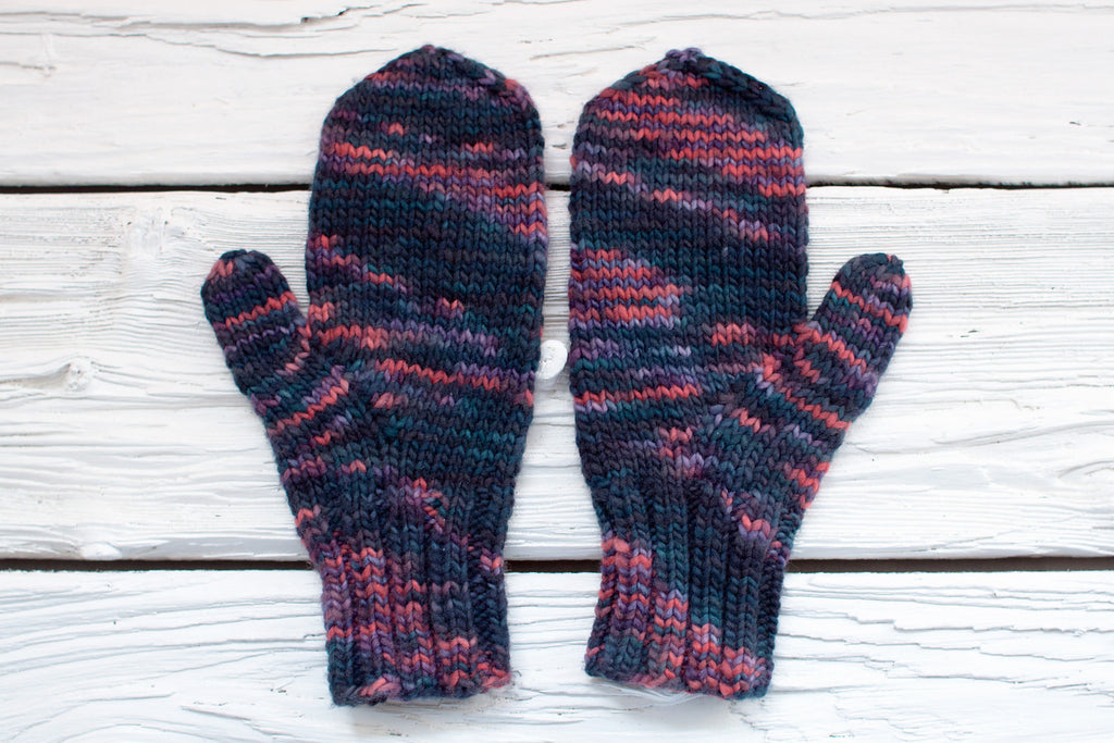 Handful of Berries Mittens