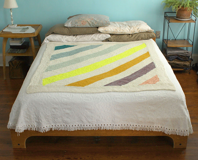 Salida del Sol Throw