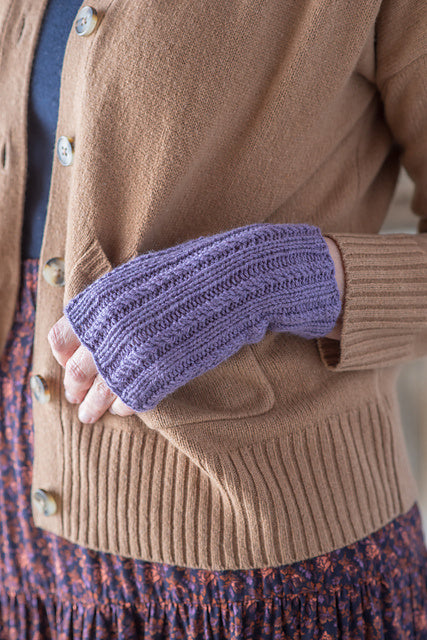 Keats Mitts & Hat