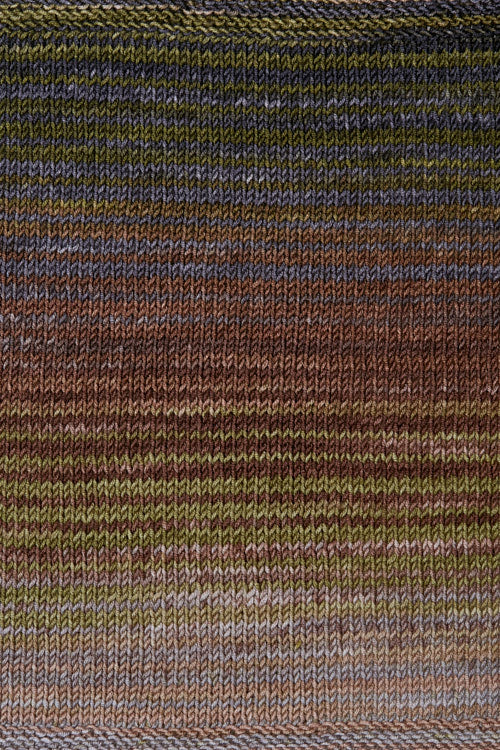 Urth Yarns Uneek DK 6006 swatch