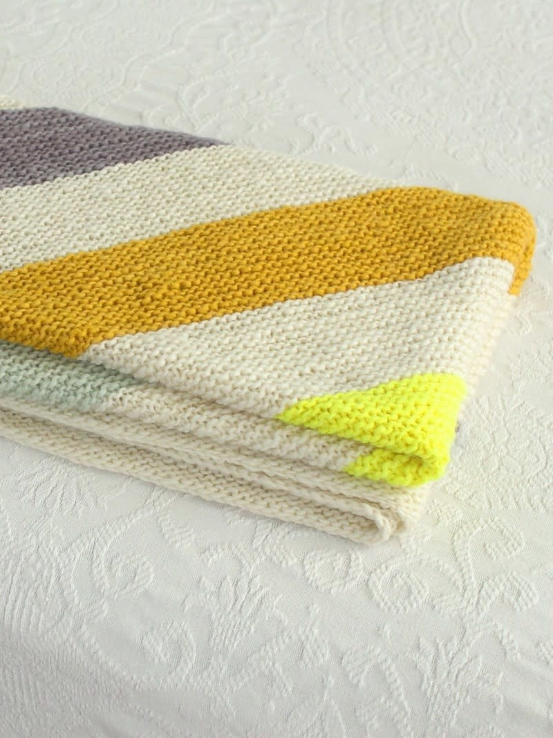 Salida del Sol Throw