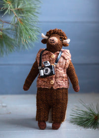 Laine Mouche & Friends: Seamless Toys to Knit & Love by Cinthia Vallet